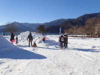 雪のすべり台の画像10