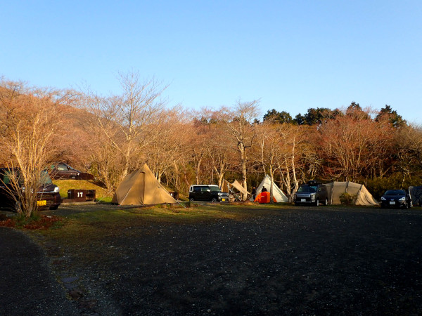 Fun Space芦ノ湖キャンプ村レイクサイドヴィラのオートキャンプサイト（2022/04/10）