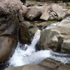 川遊び(5):魚飛渓の天然すべり台