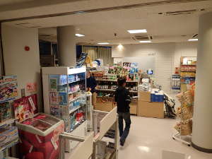 1階の「SHOP 2027」の画像32