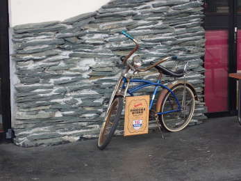 錆びた自転車も立派な看板にの画像44