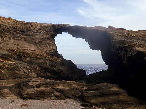 城ヶ島　馬の背洞門