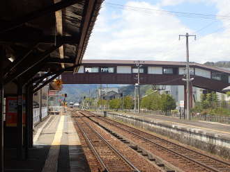 駅全体が見れる人気の跨線橋の画像14