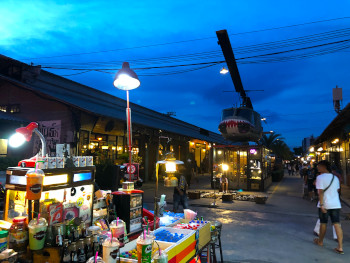 オブジェが映える飲食店