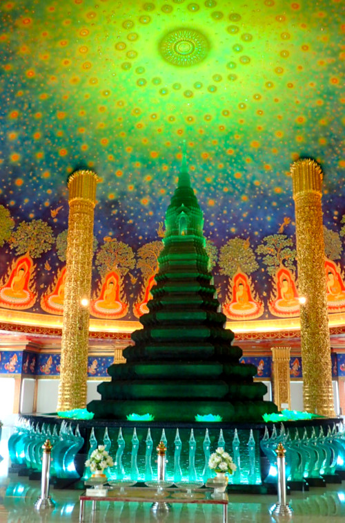 エメラルドの仏塔と天井画②の画像01